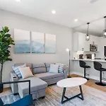 Sleeps 6 - Pier Views - Near Fishtown And Old City