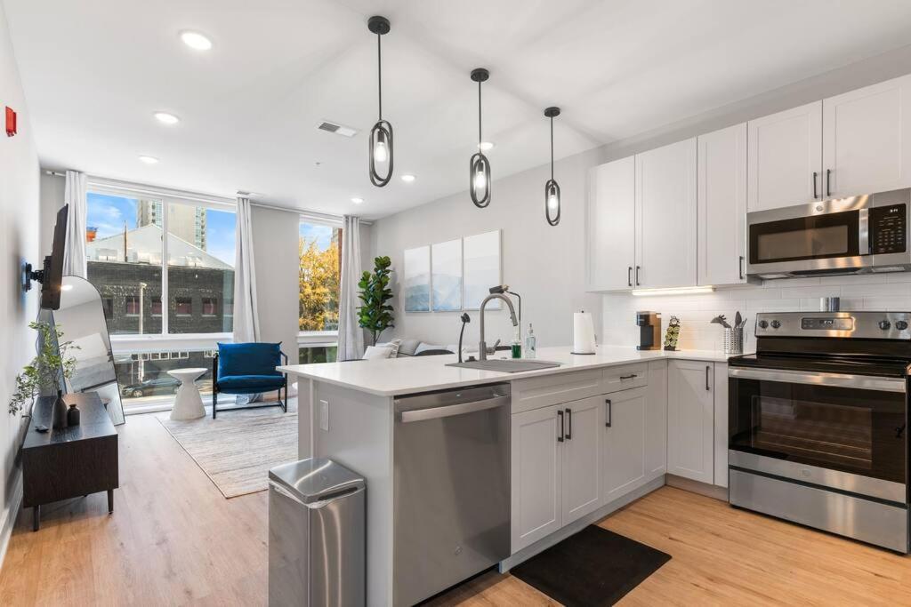 Sleeps 6 - Pier Views - Near Fishtown And Old Apartment