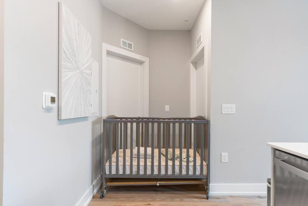 Sleeps 6 - Pier Views - Near Fishtown And Old