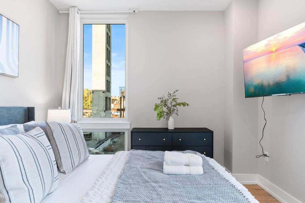 Sleeps 6 - Pier Views - Near Fishtown And Old Apartment