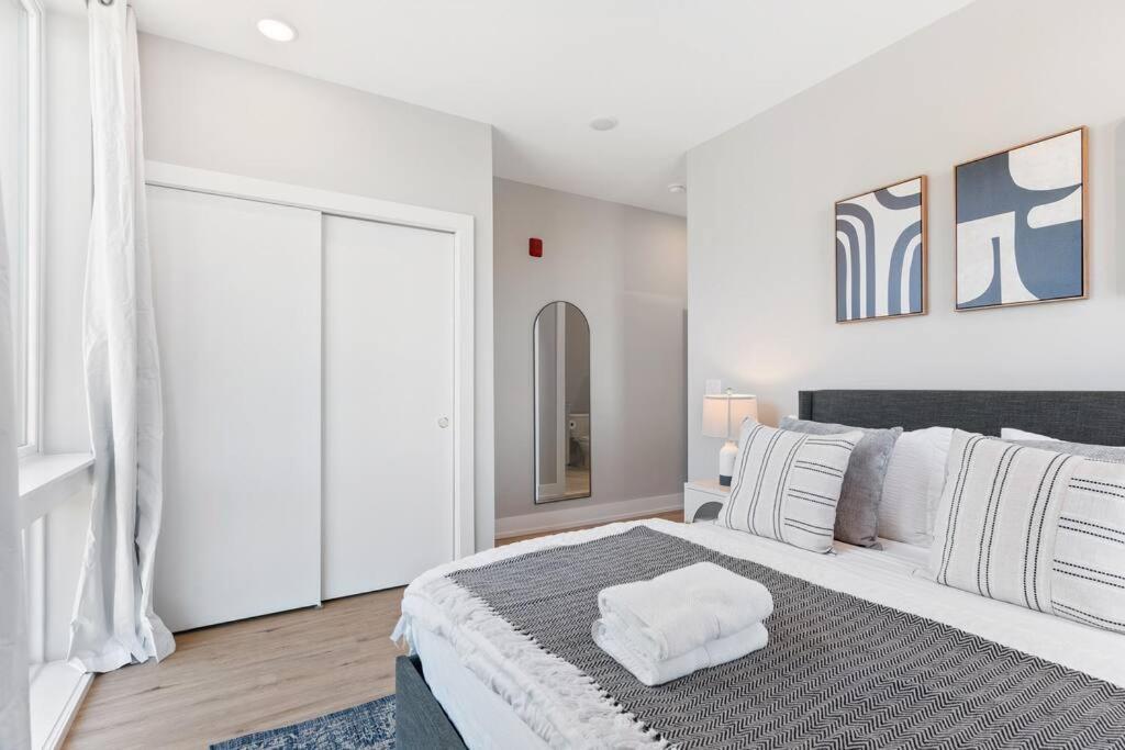 Apartment Sleeps 6 - Pier Views - Near Fishtown And Old